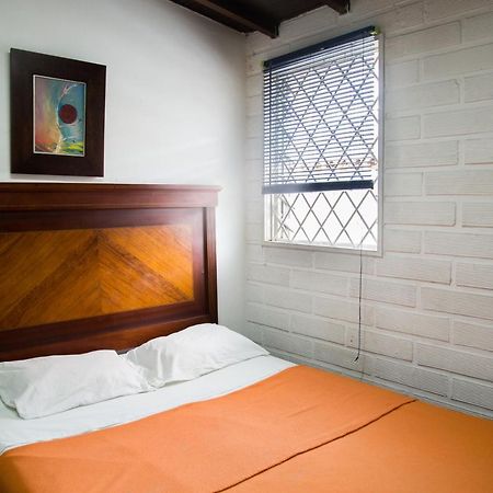 Spring City Hostel Medellín Exteriör bild