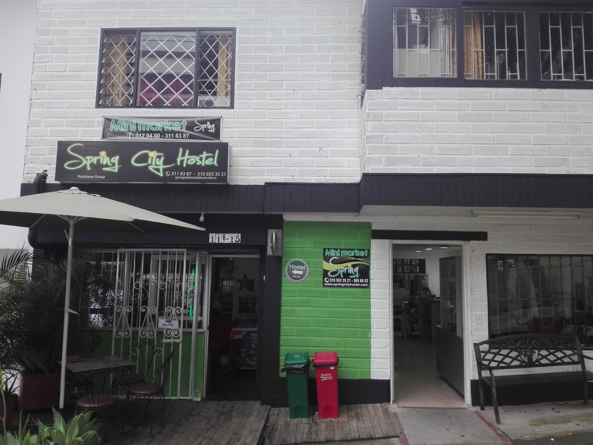 Spring City Hostel Medellín Exteriör bild